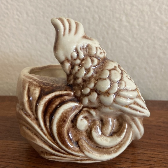 Vintage SHAWNEE Ceramic PARrot POTTERY - Picture 1 of 9